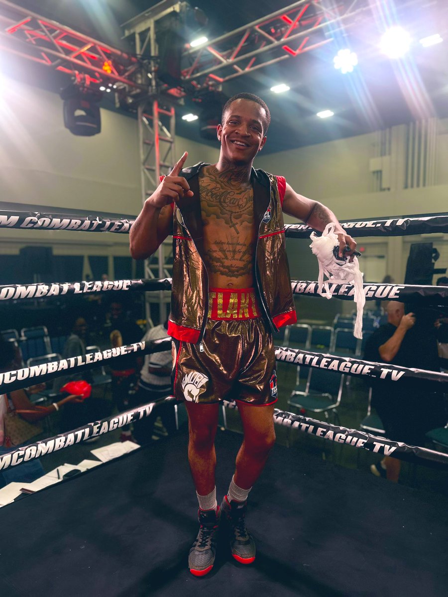 ___slicknick's tweet photo. What a damn good feeling to be back …. Nice lil win back to the drawing boards 💪🏽💪🏽🦍 https://t.co/Avqv4ev3SX
