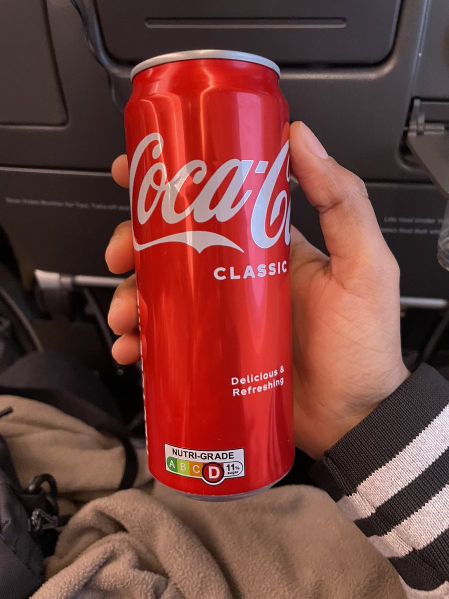 Singapore labels its drinks with a grade. Healthy being A and unhealthy being D. Coke has 11% of our daily sugar intake 😵‍💫

Hope we have something similar like this in USA soon🙏🏽 @DietCoke @CokeZero @CocaCola @WorldofCocaCola @CocaColaCo @CocaColaRacing @CocaCola_GB