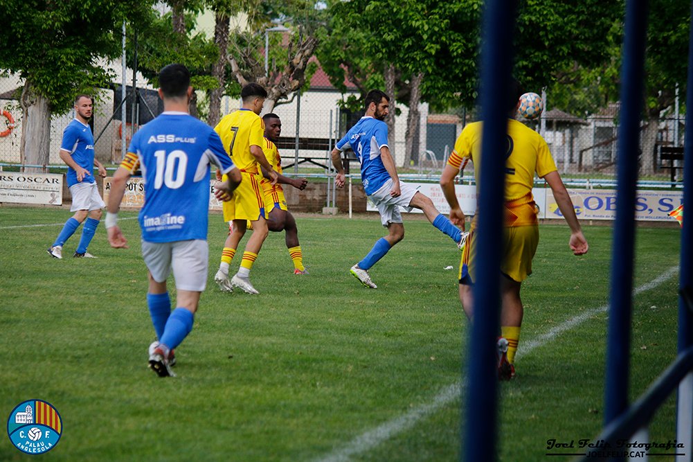 ℹ️🔵 PARTITS DEL MES [JUNY 2024] 🔵ℹ️

🏠📆 Diumenge 2 ⏰ 18h 🆚 <a href="/FutbolAlpicat/">Futbol Alpicat</a> ⚽ J33
🏠📆 Diumenge 9 ⏰ 18h 🆚 <a href="/Balaguer_CF/">Club Futbol Balaguer</a> ⚽ J34. Últim partit de la temporada

➕ fcf.cat/calendari-equi…

⚠ Les dates i/o horaris poden canviar.

#SomElPalau 💪🏻 #futbolcat #2cat5
📷 <a href="/joel_felip/">Joel Felip 🏳️</a>