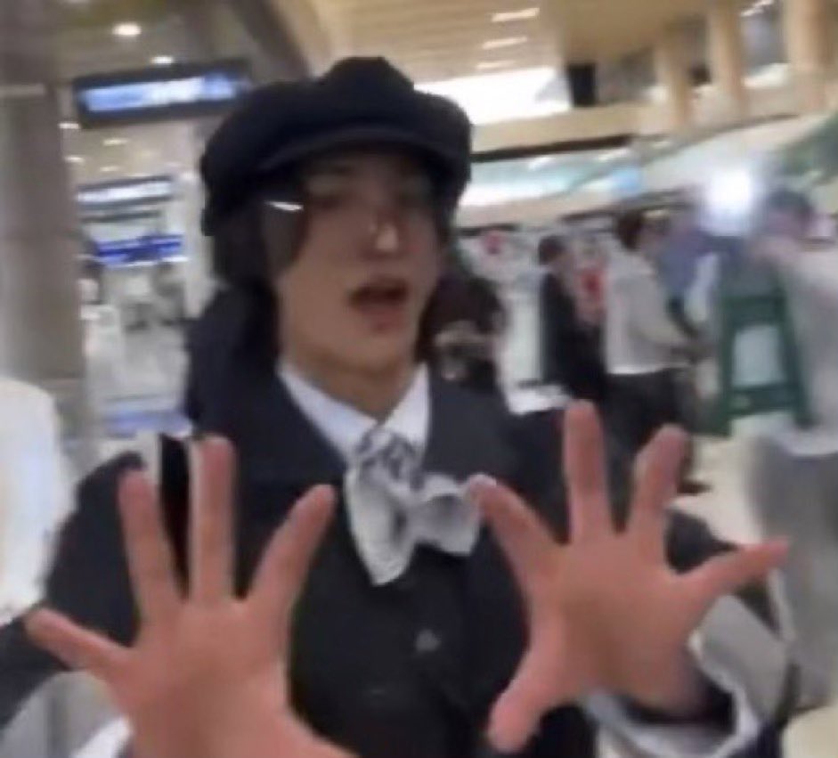 eqqhun's tweet image. HONK HONK