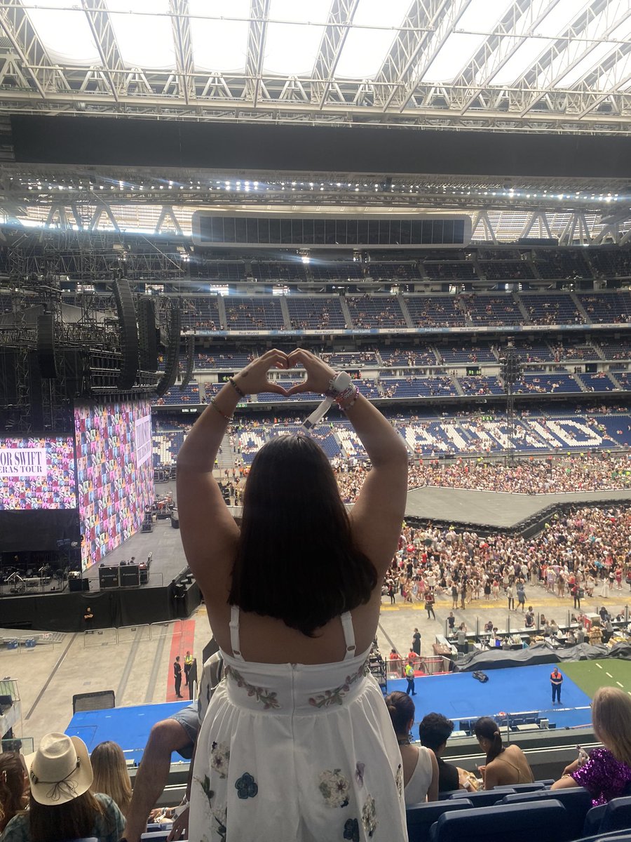 _exiilee's tweet image. gracias @taylorswift13 por haberme dado el mejor día de mi vida💞 no lo olvidaré NUNCA #TaylorSwiftErasTourEspaña