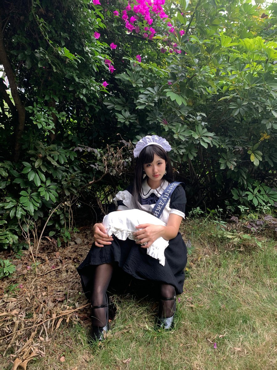 女仆 https://t.co/82gkJKYIK4