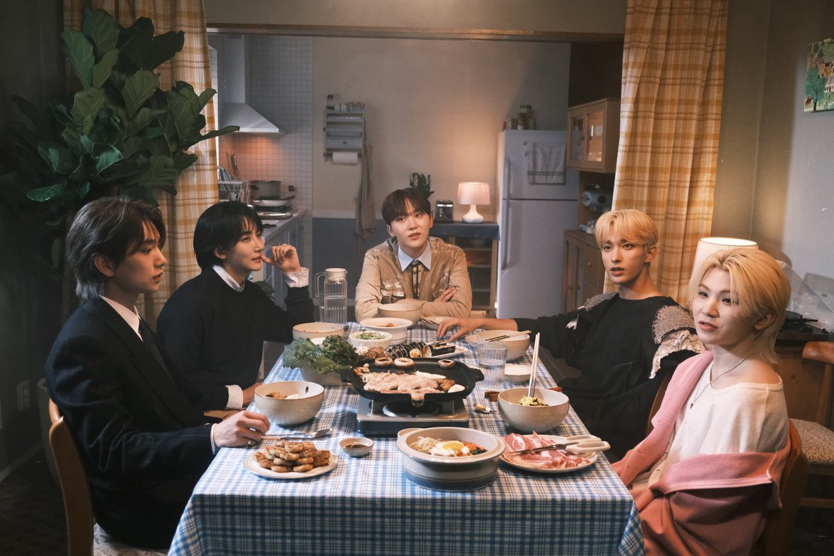 #JEONGHAN #정한 #JOSHUA #조슈아 #WOOZI #우지 #DK #도겸 #SEUNGKWAN #승관