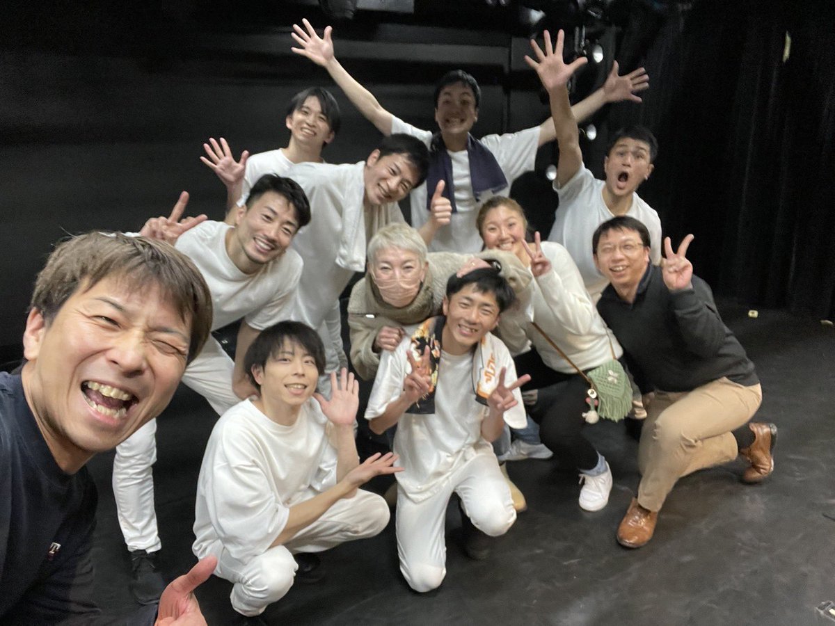 ビストロメンバーの皆さん、一年間本当にお疲れ様でした‼️
改めてビスタリアンの皆さんもここまで応援して頂きありがとうございます✨

自分に様々な経験と出会いを与えて下くれたビストロカモンに改めて感謝です！😭

#ビストロカモン
#BCM_now
#AKIBAカルチャーズ劇場
<a href="/bistro_cmon/">Bistro C'mon（ビストロ・カモン）</a>
