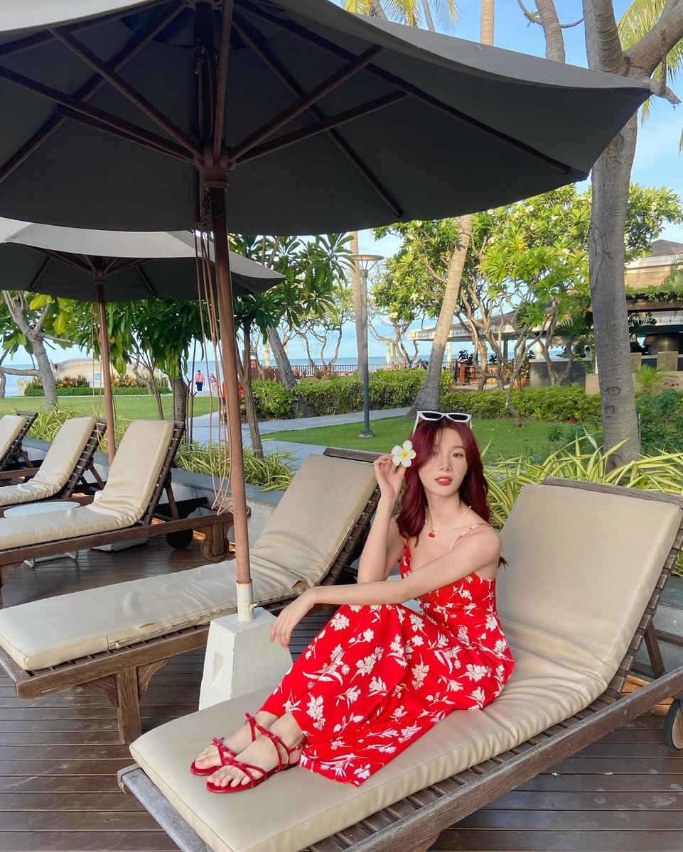 preemmytyp's tweet photo. ชั้นชื่อ ชบาแก้ว🌺 เธอหล่ะ? https://t.co/mXTVDaEkkM