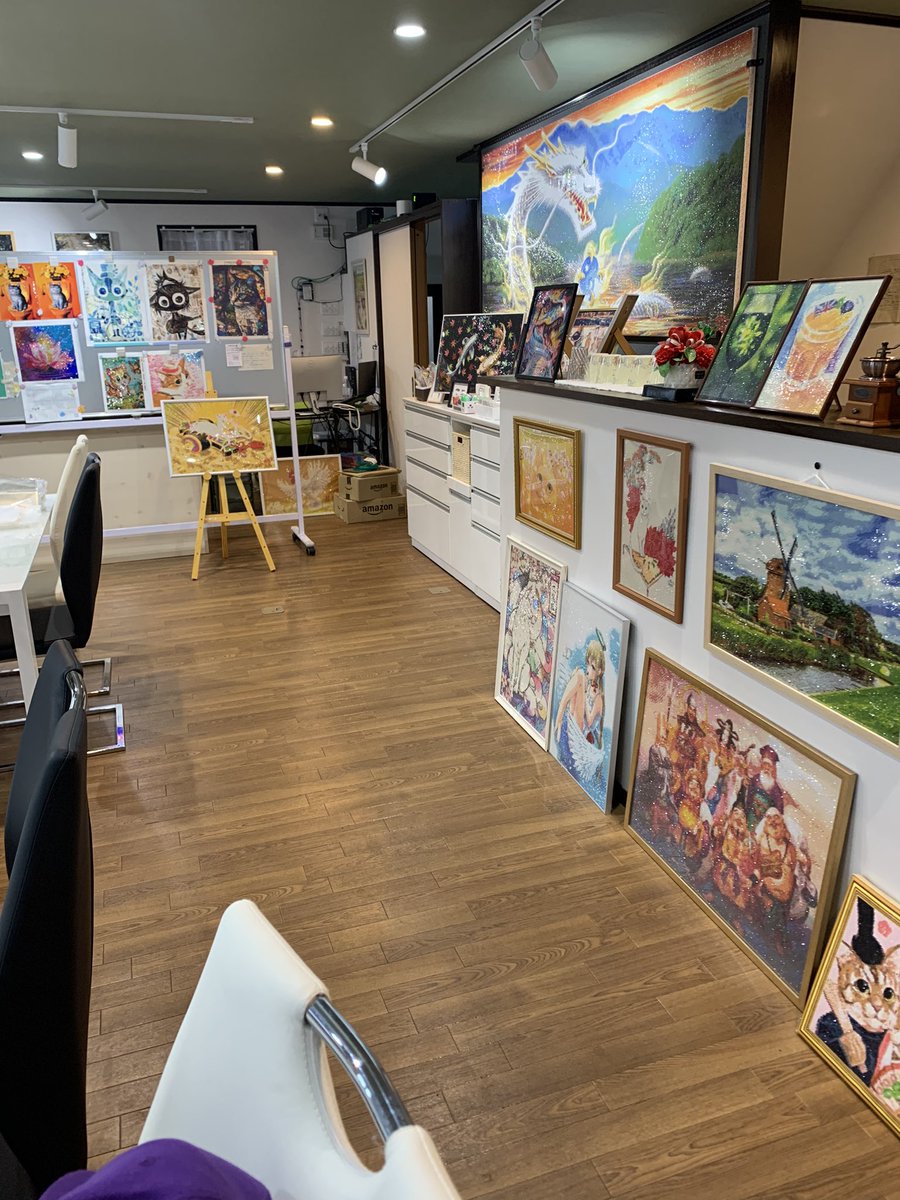 u2092qzx7ZAIXoZ's tweet photo. 着きました🥰
迷いすぎて買わないで帰るんじゃないかと。
＃ダイヤモンドアート
＃KIChimawari https://t.co/XVJGkfjKbd