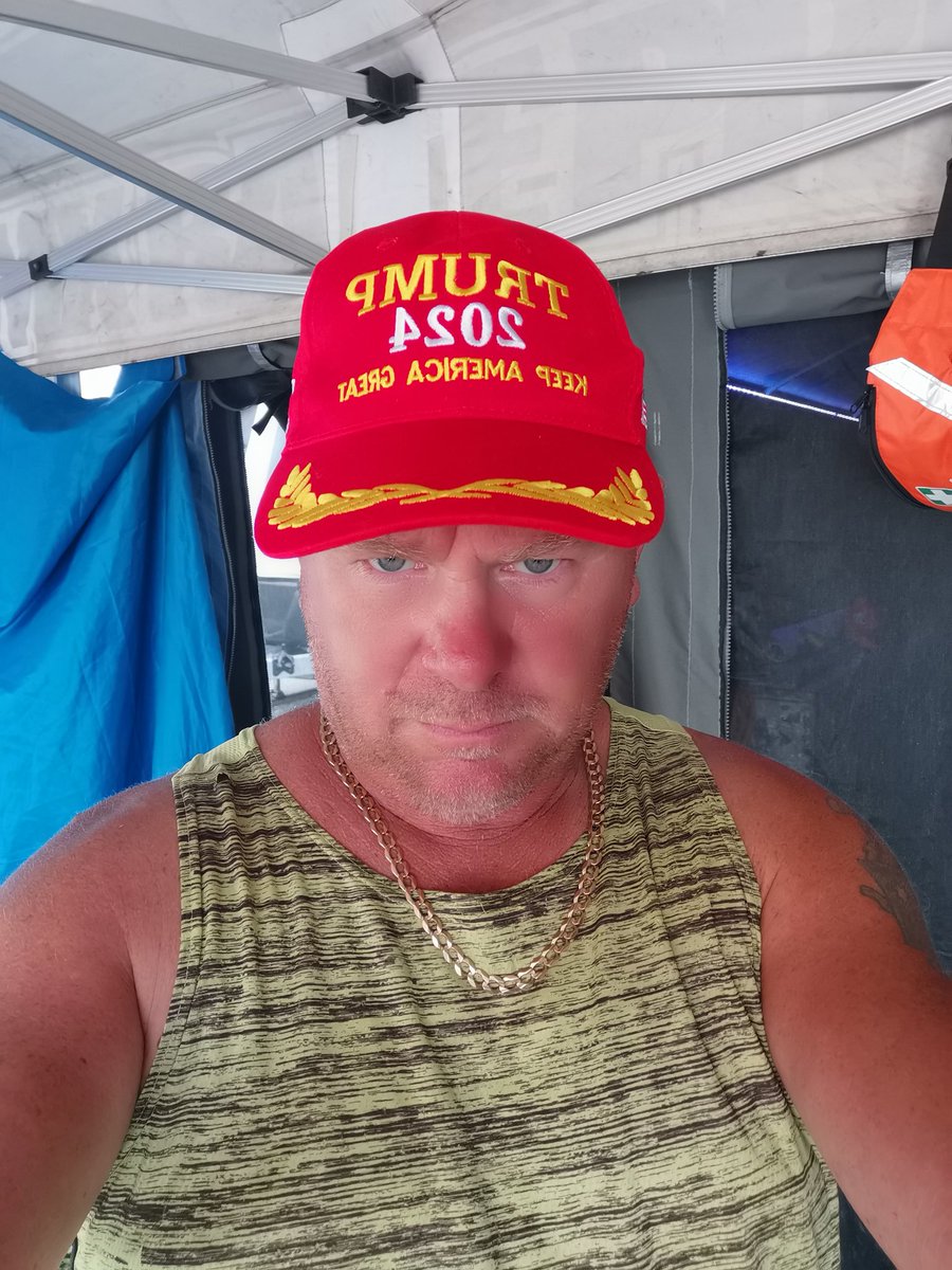 gcstrippers's tweet photo. I stand with Trump... https://t.co/zMpRbNdiol