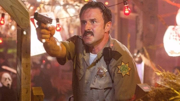 CrockerQueen97's tweet image. Who is a better detective #DeweyRiley or #MarkKincaid