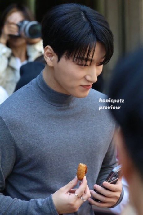 까까 tweet media