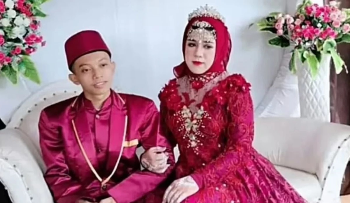 Endonezyalı bir damat, bir yıl süren yüz yüze aşk ilişkisinin ardından evlendiği kadının, kendisini para için dolandırmaya çalışan bir adam olduğunu anladı.