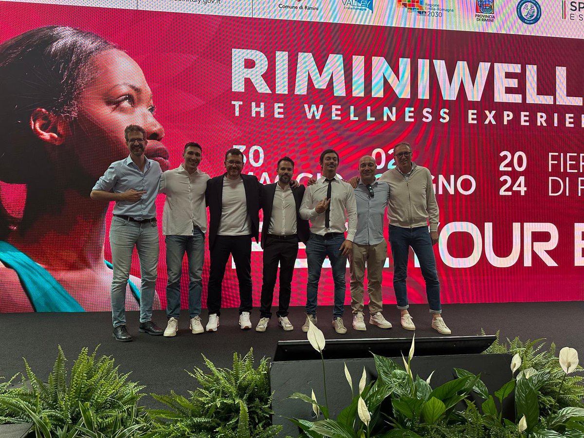 Este jueves he tenido el placer de poder intervenir en el “I CONGRESSO DI DOLORE MIOFASCIALE” en RIMINI WELLNESS, Italia 🇮🇹. Ha sido un gusto poder estrechar lazos con otros compañeros de profesión y poder re-encontrarme con antiguos alumnos. #fisioterapiainvasiva