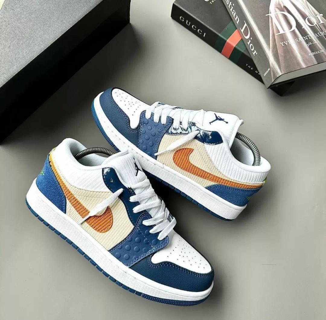 feetbitsneakers's tweet photo. Step into the weekend with fresh kicks! Share a pic of your Friday footwear. #FreshKicksFriday #FeetBitFashion #FeetBit https://t.co/Gn3kaZnuVF
