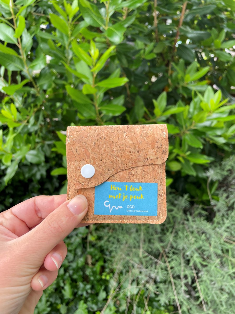 🚭 Vandaag is het Wereld Niet Roken Dag! 🚭 Lukt het jou om vandaag niet te roken? Tips nodig?

Kijk op 👉 stichtingstopbewust.nl/informatie-adv…

Samen op weg naar een gezondere toekomst! 💪