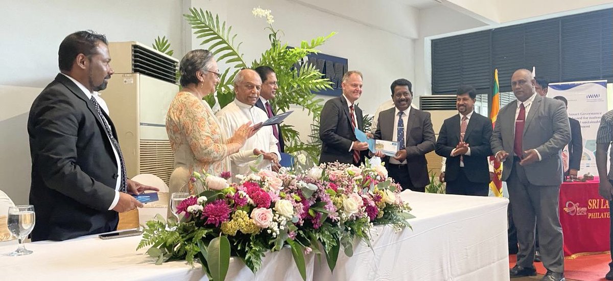 Prime Minister of Sri Lanka, His Excellency Dinesh Gunawardena, is a friend of IWMI and a champion of water. Celebrating 40 years of IWMI and 40 years of partnership with Sri Lanka. <a href="/DCRGunawardena/">Dinesh Gunawardena 🇱🇰</a>  <a href="/IWMI_/">IWMI</a>  <a href="/DMSmifffy/">Mark Smith</a>  <a href="/MAFrancheUN/">Marc-André Franche</a> <a href="/CGIAR/">CGIAR</a>