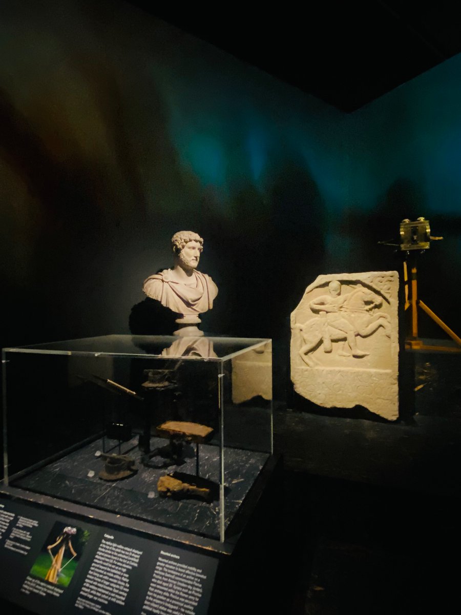 Marble bust of the emperor Hadrian wearing military dress. AD 117-118 Excavated/Findspot: Hadrian's Villa (Tivoli) Italy
From Legion: life in the Roman army exhibition, British Museum #FridayFinds