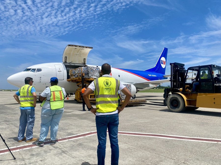 𝐈𝐧 𝗕𝗿𝗶𝗲𝗳 🎙️#𝐇𝐚𝐢𝐭𝐢: WFP lands cargo plane in Port-au-Prince for the 1st time in 3 months. 🎙️#𝐆𝐚𝐳𝐚: No food, fuel & clean water to achieve a stable food security situation 🎙️#𝐒𝐮𝐝𝐚𝐧: Child malnutrition in Sudan at emergency levels. bit.ly/3X1pVeK