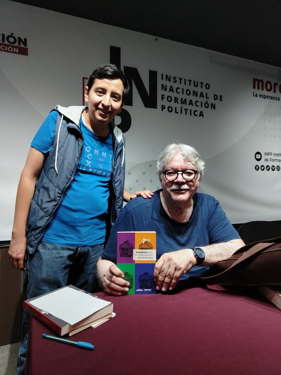 IvanGoSerr91's tweet photo. ¡Un gran honor coincidir con el maestro Fernando Buen Abad (@FBuenAbad), para hablar y debatir sobre la importancia de las narrativas y los medios de comunicación, aquí en el @infpmorena. https://t.co/S8OOBaIwtA