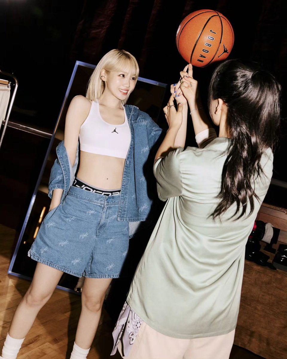 108CW's tweet photo. Jordan with @.nikeseoul 🌟 https://t.co/YoyoIGMrcH
