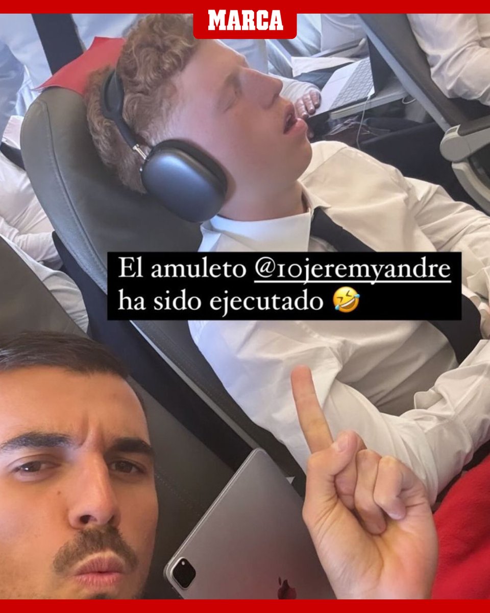 👉😲🤣 La broma de @DaniCeballos46 en el avión con el 'amuleto' del Real Madrid @10jeremyandre rumbo a Londres 🏆 #UCLFinal