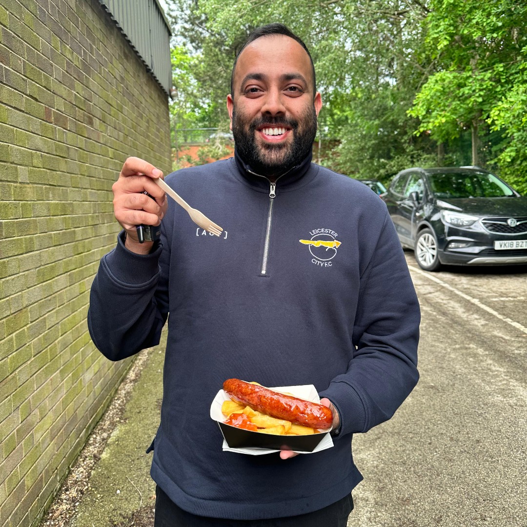 🐟 🍟 There's nothing like a tasty fish and chip lunch to raise our team's spirits on a grey and damp summer afternoon. ☔️

A big thanks to our local chippy, @LetsGoStreetFood for the delicious meal!

#weareSL #lunchtime #fishandchips #teamlunch #Yum