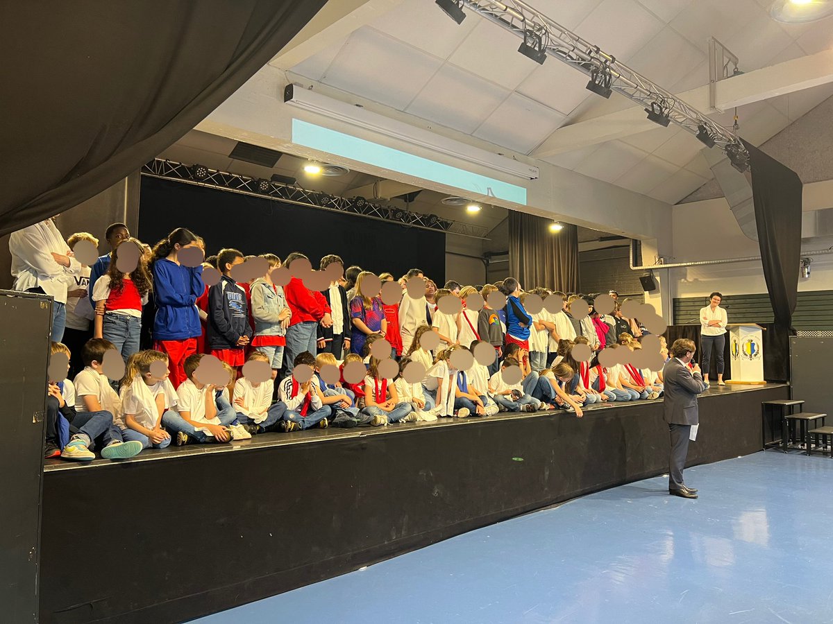 Commémoration 80ème anniversaire de la Libération de la Haute-Savoie <a href="/noel_fiorello/">Fiorello Noël</a> <a href="/ChristelleGeo15/">Christelle Georges</a> <a href="/DSDEN74Memoires/">HIST🅾️IRE &Ⓜ️émoires & Citoyenneté - DSDEN 74</a> 175 élèves présentent les portraits de Résistants locaux ! #portraitsdeguerre #passeursdememoire