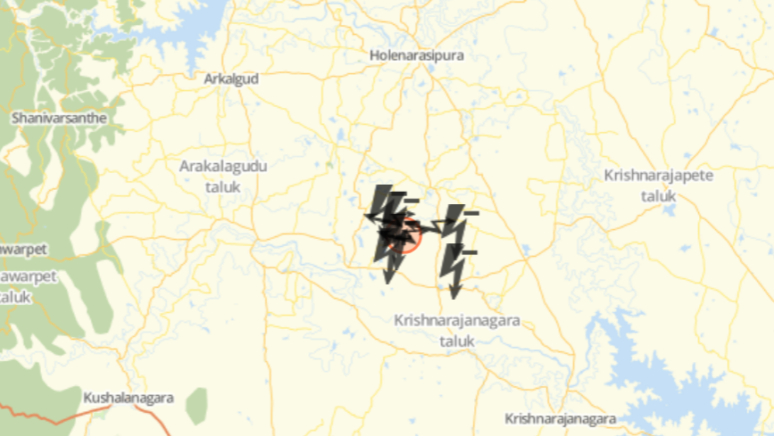 4.50 PM UPDATE: KRNAGARA TS 

TS spotted in Krishnarajanagara taluk.
So a TS finally in SIK area.

#KarnatakaRains
