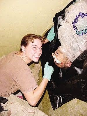 القوات الأمريكية
سجن أبو غريب
العراق - 2004