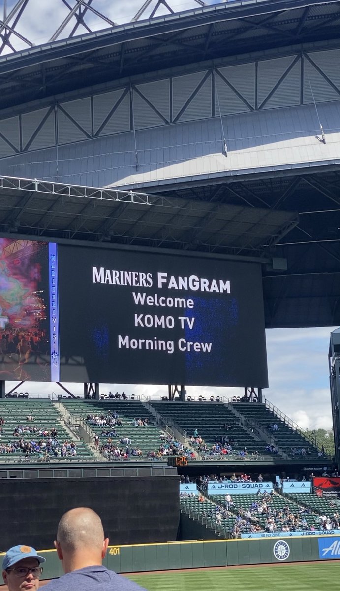 tyrahmajors's tweet image. Go M’s! We had our annual @komonews morning team Mariners outing yesterday. Didn’t get the win, but the sun was out! 😍 

#KOMONews #ARCSeattle
