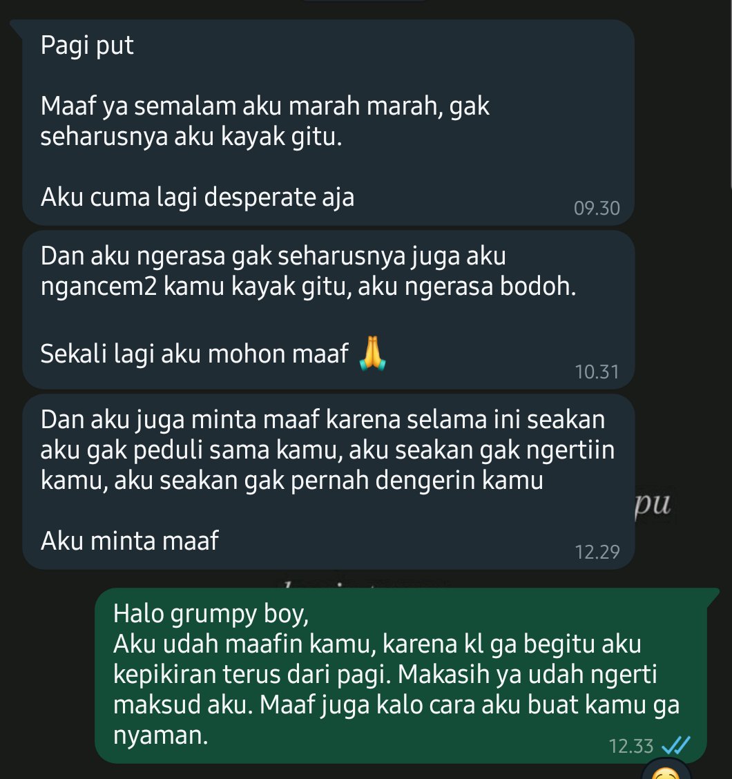 putrdwsa's tweet image. Keputusan gue paling bodoh adalah bertahan sama orang yang belum selesai dengan masa lalunya.

He blamed me:                        the next day: