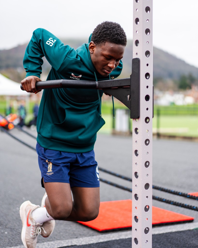 BeaverFitUK's tweet image. ⬆️ THIS is enhanced group training.

If you’re tired of your indoor gym, try our outdoor fitness solutions.

#BeaverFit #GroupTraining #OutdoorFitness