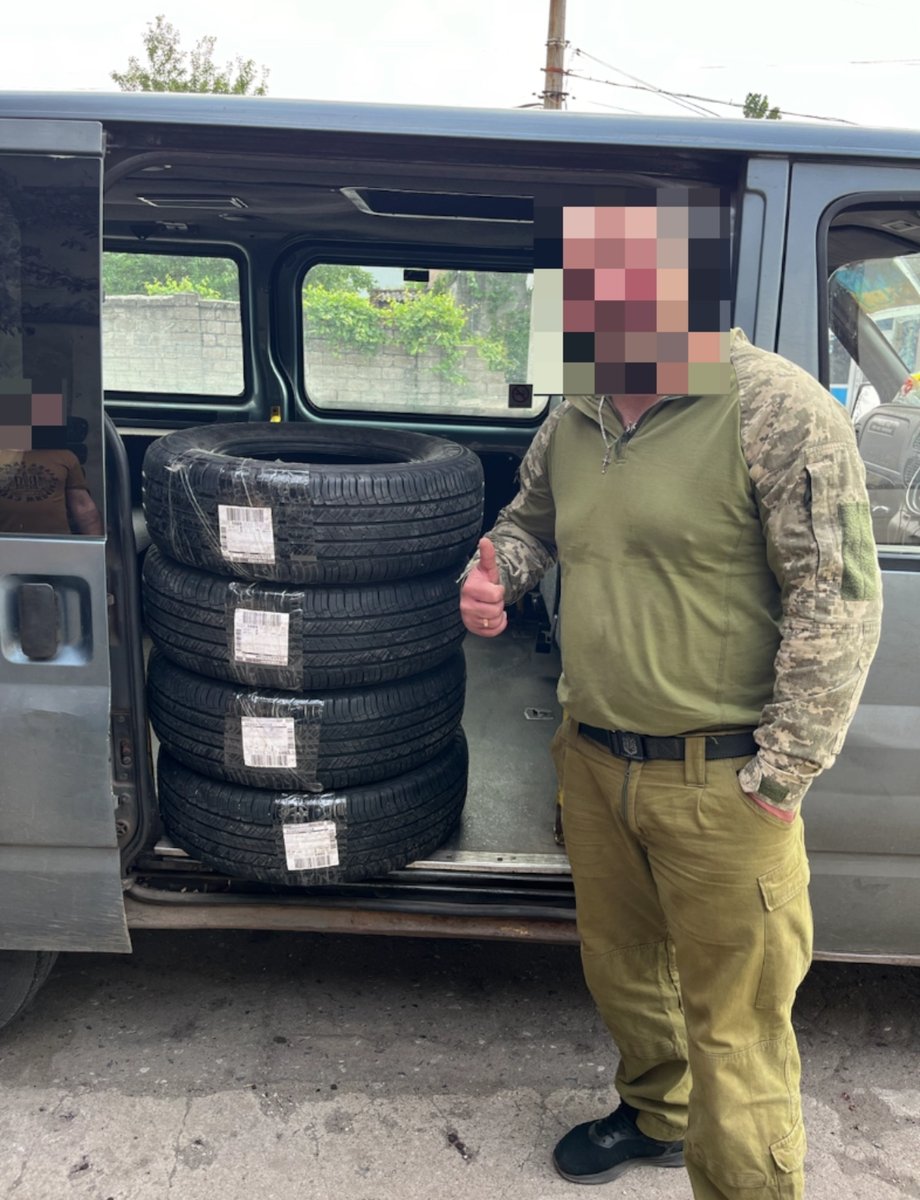 zampotech_ua's tweet photo. The military is grateful for the help and is sharing photos with the received tires. Every contribution matters, every wheel brings victory closer. Together, we will win! #zampotech #NAFO #WheelsOfVictory #NAFOfellas #NAFOworks #StandWithUkraine https://t.co/HoF6NAWFmP