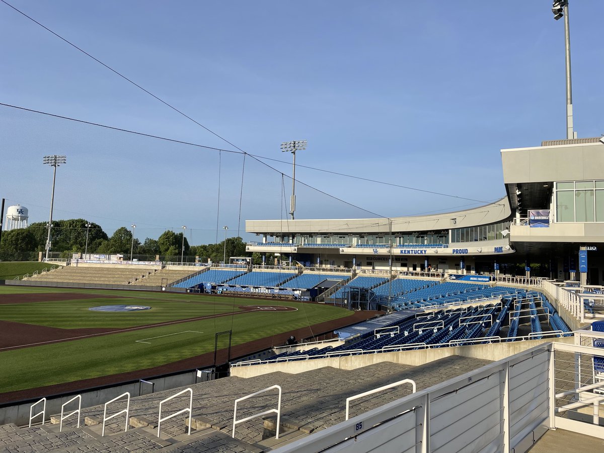 Good morning from the Lexington Regional. Huge shoutout to our hardworking crew bringing you the action over the next few days. #RoadToOmaha