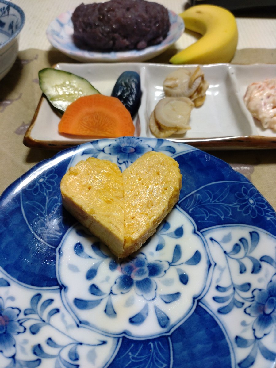 卵焼きを♡に盛り付ける間もなく還暦🤣