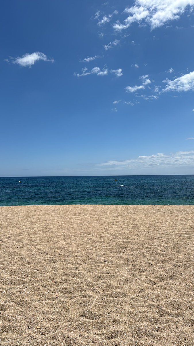 CSGSWater's tweet image. Beautiful sunshine for our last hour on the beach