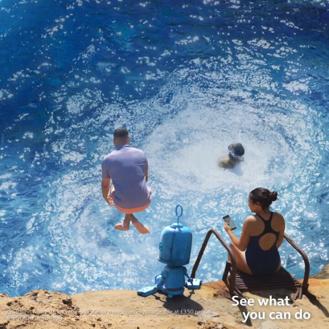 PamKillingbeck's tweet photo. If this doesn't get you excited for summer... #RoamFreely 🌴⛱️☀️ https://t.co/3SXknbNaxC #TeamVirginMediaO2 https://t.co/bYIabnhcoQ https://t.co/yLbvlQLTeE