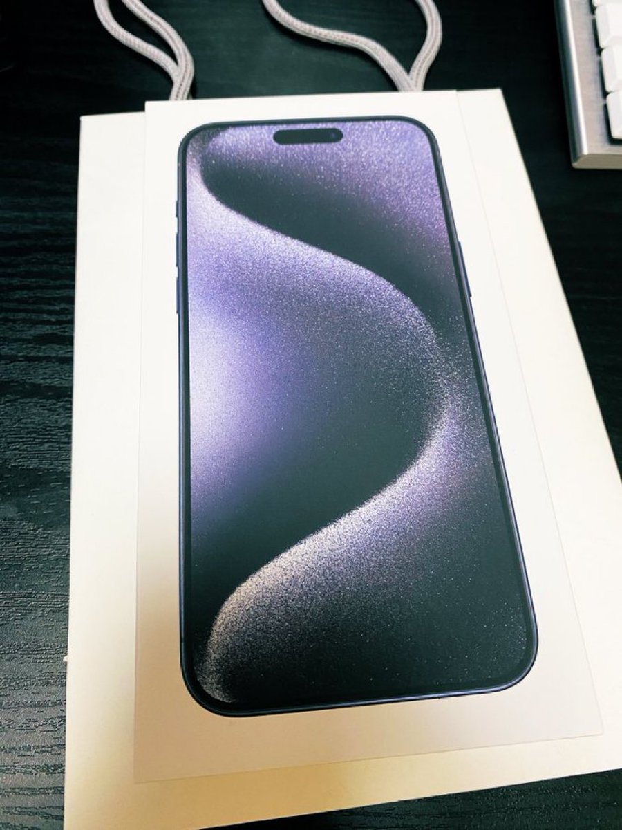 🎁🔥🎉هيا ركززززز معايا واكتب توقعك لمباراة اليوم #الهلال_النصر واللي يتوقع صح ✔️الهدية بتكون ايفون📱15 بسعة ون تيرا اللون الأسود الجميل للشخص اللي اختاره من من المنشن هو يجيبه لي👇🏻