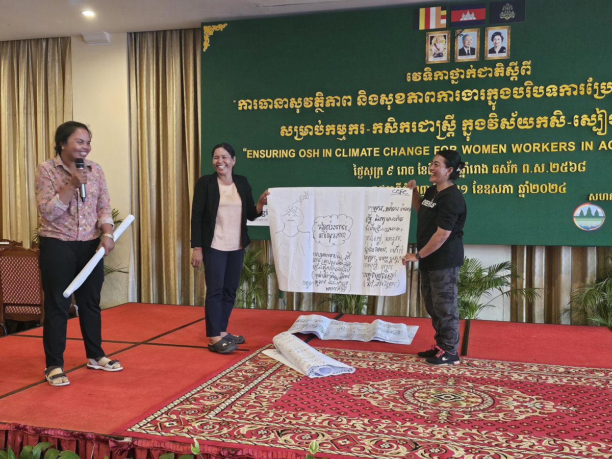 SaroPANAP's tweet photo. Cambodian farmers are facing impact of #climatecrisis. They are losing crops and are using increased chemicals. Due to this they have to buy food and are poisoned by pesticides. @PANAsiaPacific @Oxfam https://t.co/rOZv9z7RZ4