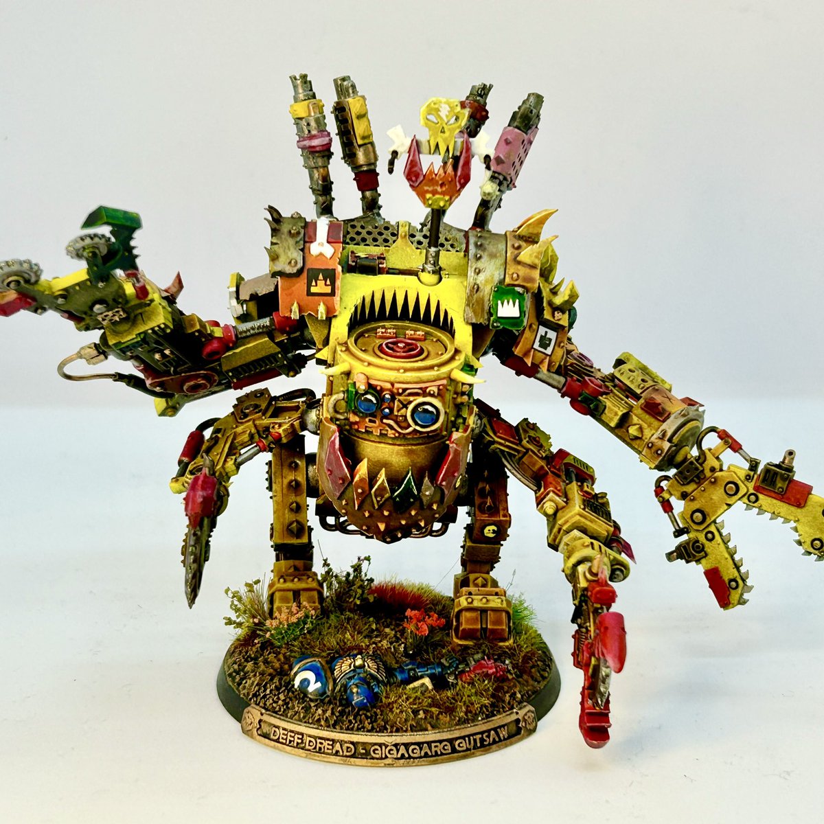 100tungamer's tweet photo. 4 armed Bad Moon Deff Dread
#warhammercommunity #warhammer40k #orks #deffdread #100tungamer #gamesworkshop #gamesworkshop40k #minipainting #paintingminiatures #tabletop #tabletopgames #eobcomplete #slaythegrey https://t.co/x6MOLfJCCP