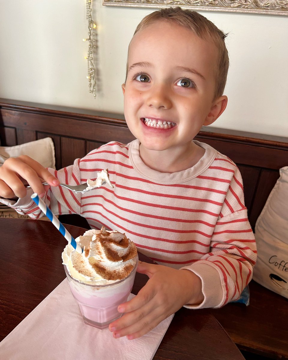 Surely, half term holidays were just made to consume as many ice cream shakes as you can 😅

We can help with that! 

Classic shakes from £3.50 

#urmston #halfterm #shoplocal #trafford #milkshake