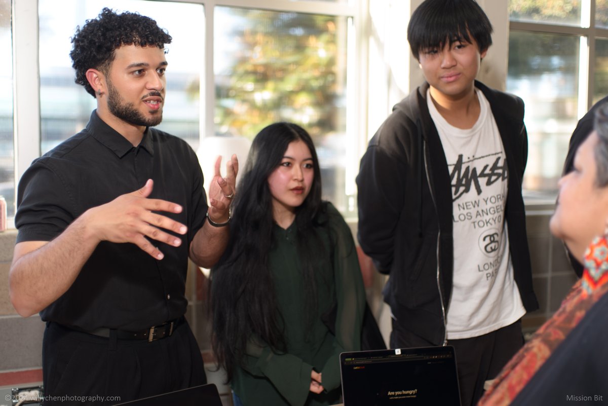 sfoewd's tweet photo. Mission Bit's Demo Day was awesome, w/ students demoing VR, web + game design projects! OEWD's #TechSF supports orgs like @MissionBit, which intros young people to tech &amp; empowers the next gen.

Visit https://t.co/Mv17ORVatc to learn how we connect companies with local talent. https://t.co/ZNzt1vjyBE