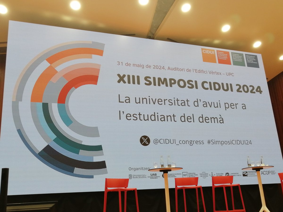 ICEUPC's tweet photo. XIII #SimposiCIDUI2024
"La universitat d'avui per a l'estudiant del demà" a @la_UPC. 
Obertura amb @QuimSalvi president de @ACUPcatalunya, que posa en valor els 24 anys d'història i el fet que les universitats catalanes juntes es questionin i s'aturin a pensar en l'aprenentatge. https://t.co/Hh8yb9Jo5W