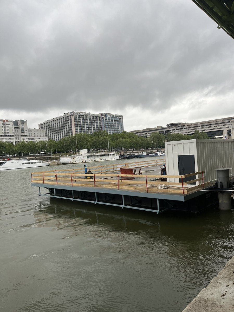 Anne-Claire Boux tweet media