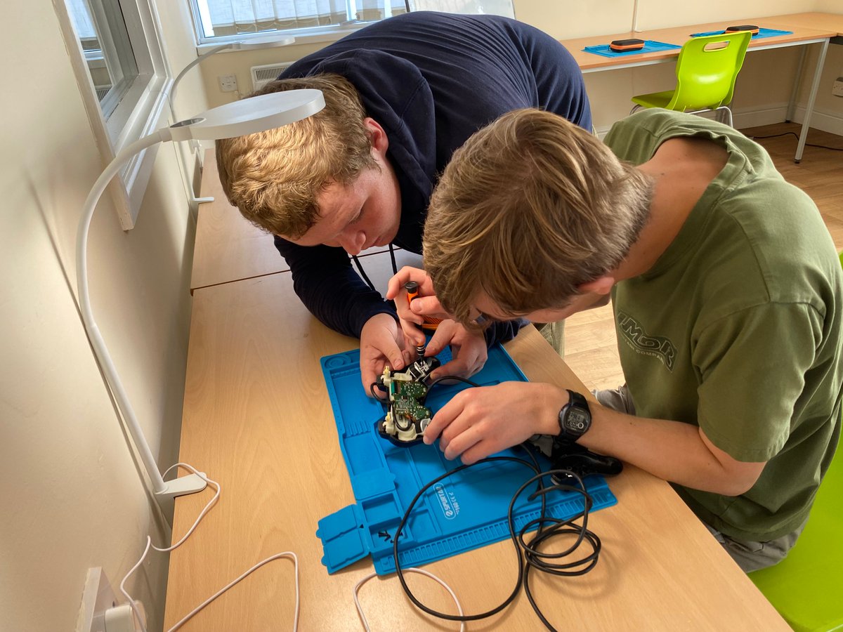 Foothold Cymru tweet media