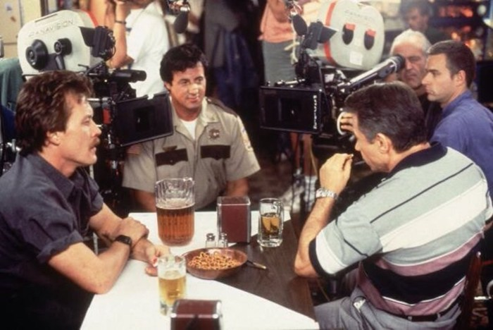 .@FredOL69007 #PhotodeTournageFilmCulte

Robert Patrick, Sylvester Stallone et Harvey Keitel  SUR le tournage du film Copland de James Mangold