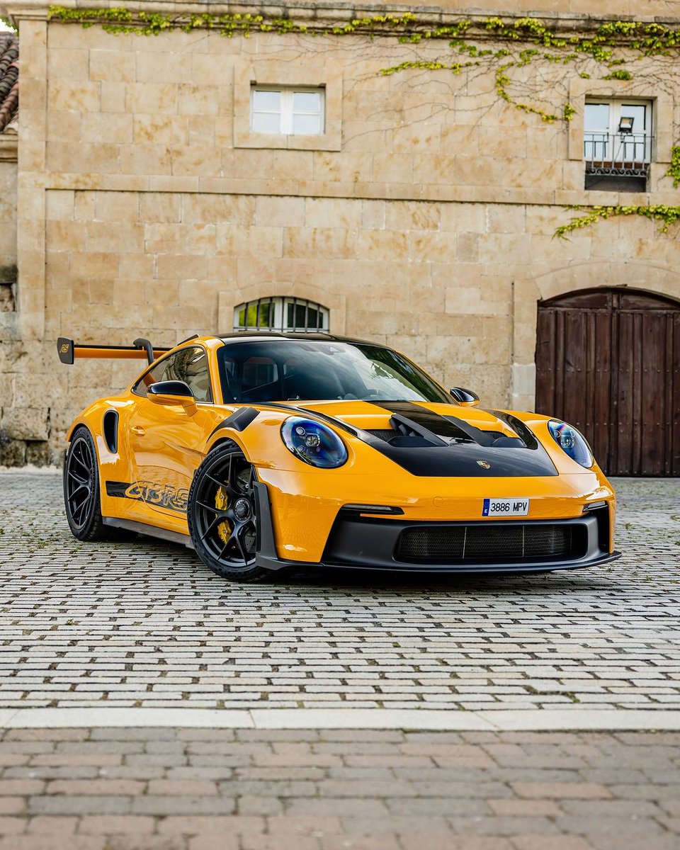 Carsgasm tweet media