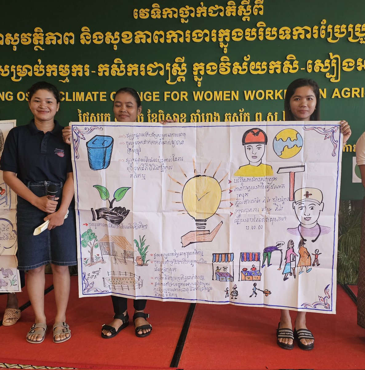SaroPANAP's tweet photo. Women's groups reporting the problems of pesticides. Recommendations for more trees to be planted, improve rural livelihoods to stop migration, economic support for small businesses. @PANAsiaPacific #AgroecologyinAction @peasant_women @UN_Women https://t.co/CEty9be5TS