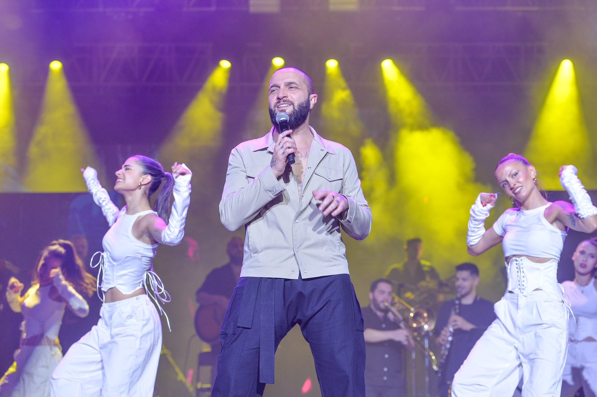 29/05/24 🩵 Harbiye Açıkhava Tiyatrosu'nda #soldout gerçekleşen konserimizde şarkılara eşlik eden ve coşkusunu paylaşan herkese teşekkür ederiz! 🎶

<a href="/berkaysahinn/">Berkay</a> #KerkiSolfej #Harbiye