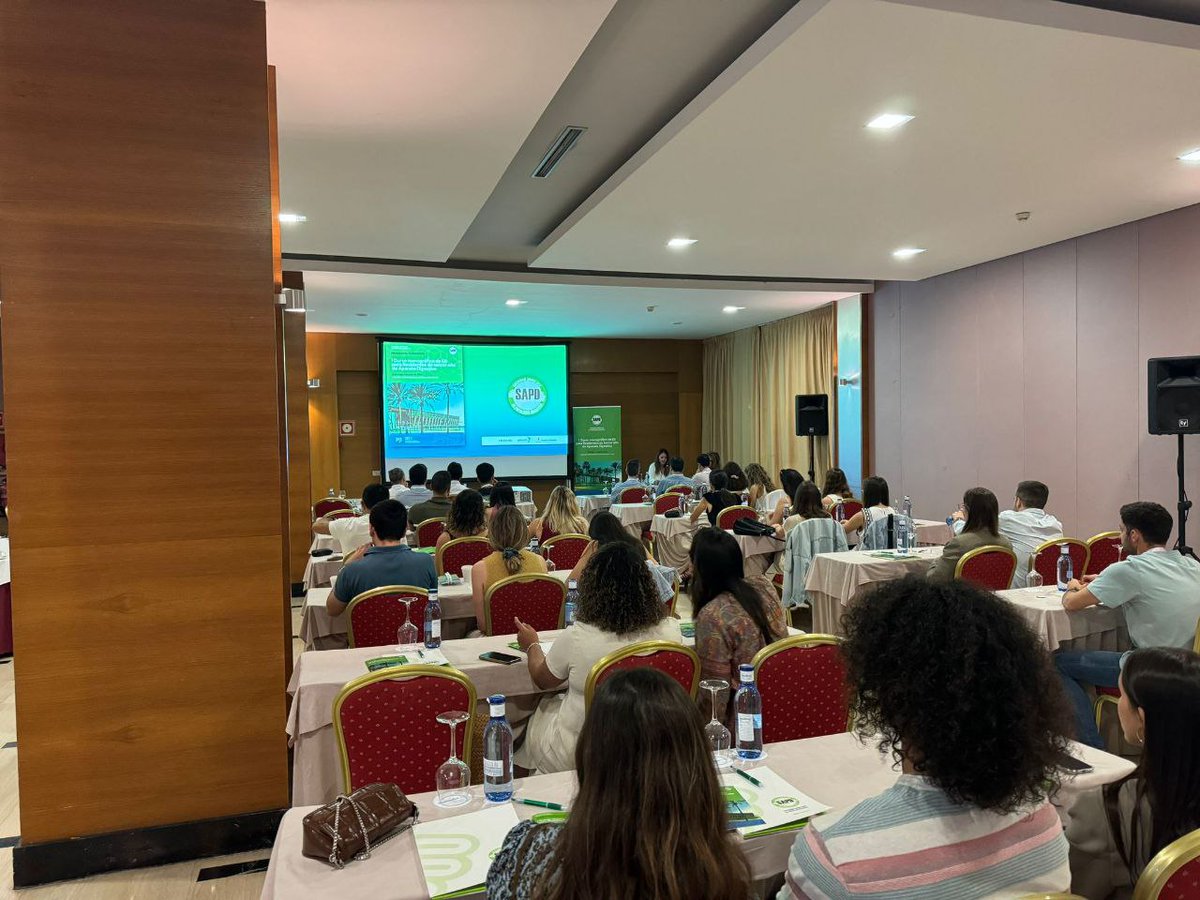 sapdes's tweet photo. Las Dras. @CasadoMm y @Marlasa9 inauguran el "I Curso Monográfico de EII para Residentes de 3er año de Aparato Digestivo"
Curso Organizado por los vocales de Docencia (@Marlasa9), Grupo Joven (@jmbeni83), Formación (M. Ojeda) y el coordinador de #GATEII (R. Olmedo) #SAPD https://t.co/YL96fw1X88
