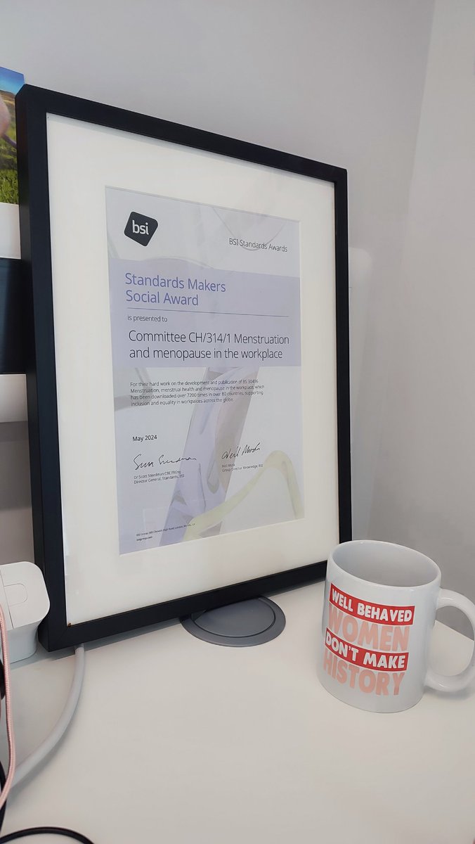 Very pleased to return to @sheffjournalism to put my social impact award from @BSI_UK on my desk. Wonderful for the work of our menstrual health & menopause committee to be recognised for the positive impact of our standard on workplaces across the world.