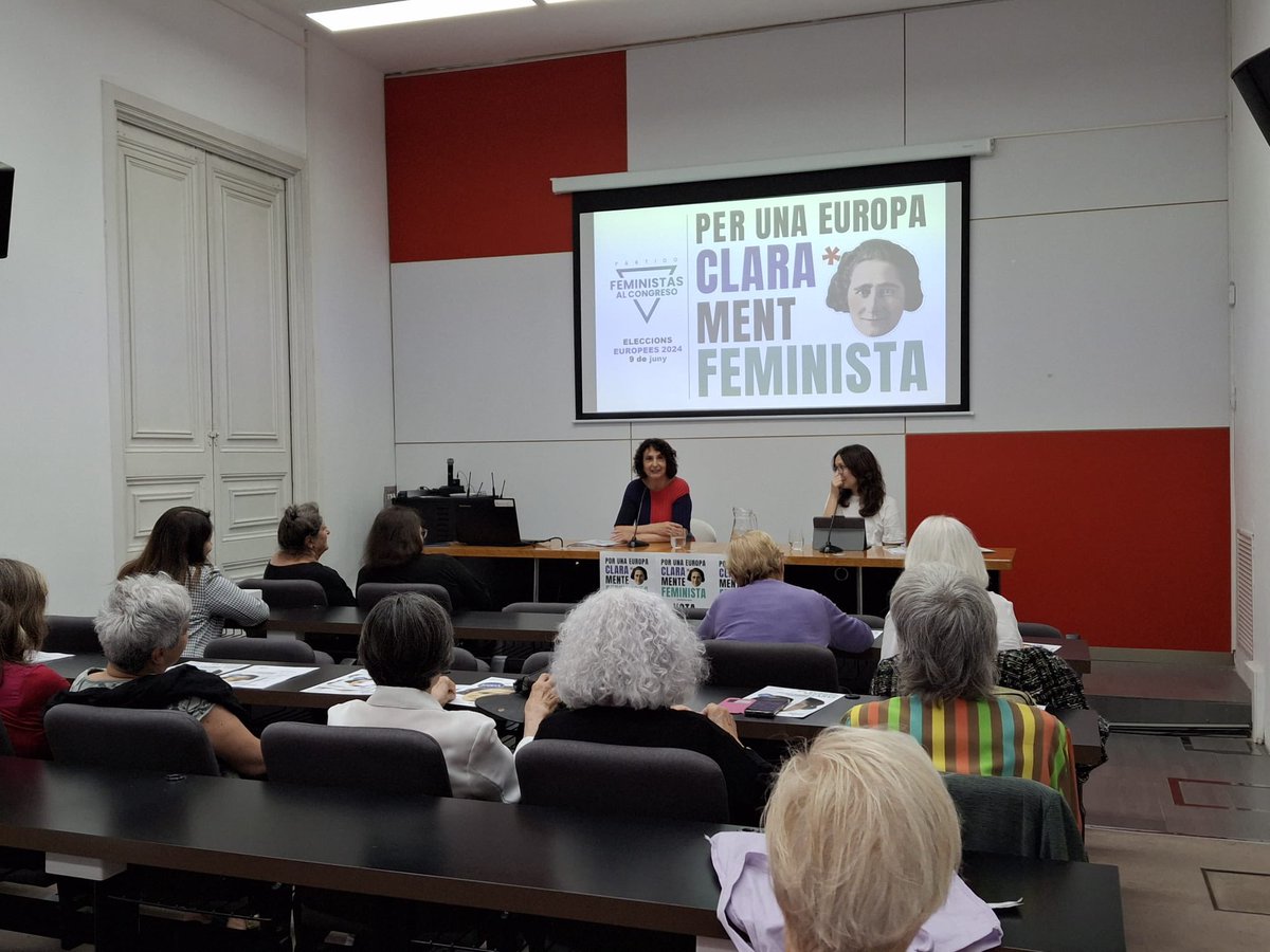 🟣 L'ADPC present a l'acte de presentació del nou partit polític @feministas_cong, amb @juana_gallego i Laura Escrivà, al @periodistes_cat.

#feministas #feminisme #dones #dona
#comunicació #periodistes #política
#congrés #congreso #empoderament